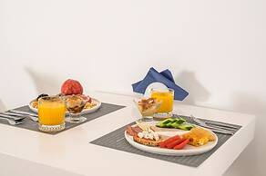 Sea View Hotel & Apartments