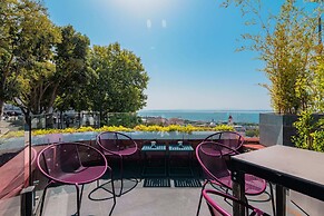 Monte Belvedere Hotel by Shiadu