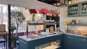 Monte Belvedere Hotel by Shiadu