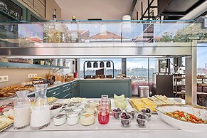 Monte Belvedere Hotel by Shiadu