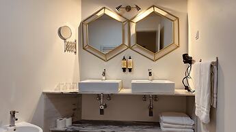 Monte Belvedere Hotel by Shiadu