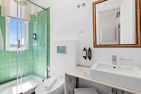 Monte Belvedere Hotel by Shiadu