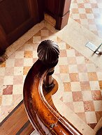 Monte Belvedere Hotel by Shiadu