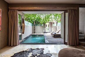 Blue Karma Dijiwa Seminyak