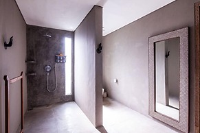 Blue Karma Dijiwa Seminyak