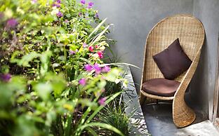 Blue Karma Dijiwa Seminyak