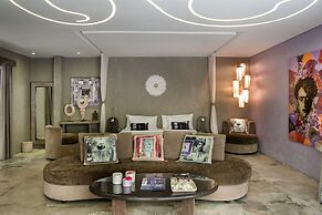 Blue Karma Dijiwa Seminyak