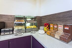 Holiday Inn Express Harlow by IHG