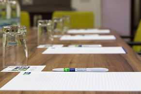 Holiday Inn Express Harlow by IHG