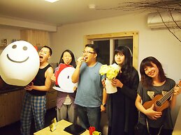 710 Guest house Yellow