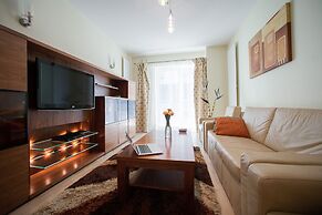 Platinum Towers E-Apartments