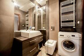 Platinum Towers E-Apartments