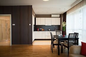 Platinum Towers E-Apartments