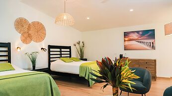 Bocas del Mar Hotel