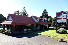 Airport Manor Inn