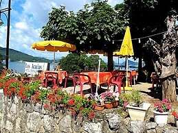 Les Acacias Bellevue