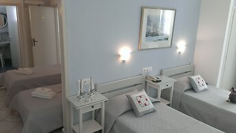 Cyclades Hotel
