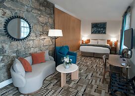 Islington Hotel