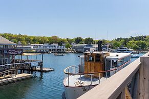 Fishermans Wharf Inn