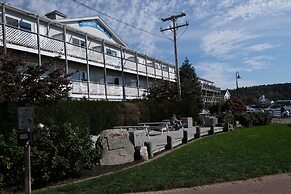 Fishermans Wharf Inn