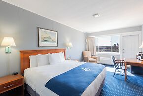 Fishermans Wharf Inn