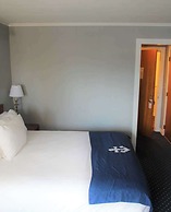 Fishermans Wharf Inn