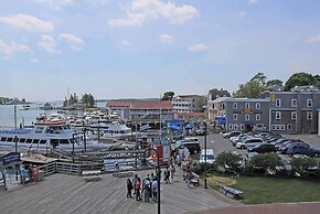 Fishermans Wharf Inn