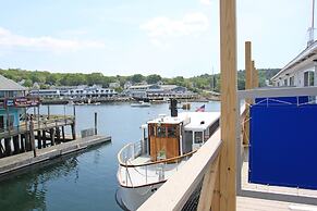 Fishermans Wharf Inn