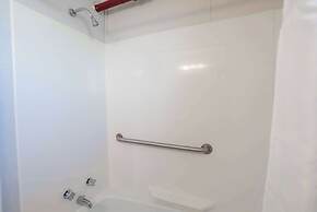 Fishermans Wharf Inn