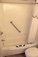 Fishermans Wharf Inn