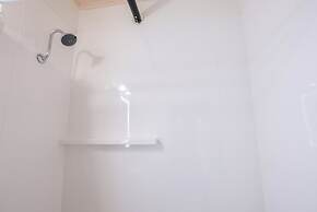 Fishermans Wharf Inn