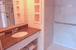 Fishermans Wharf Inn