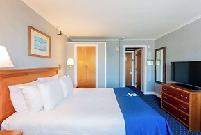 Fishermans Wharf Inn