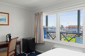 Fishermans Wharf Inn