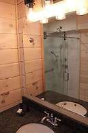 Fishermans Wharf Inn