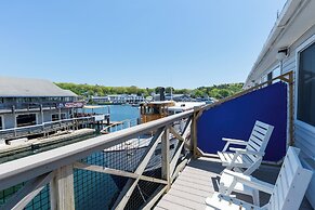 Fishermans Wharf Inn