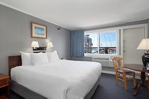 Fishermans Wharf Inn