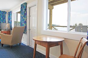 Fishermans Wharf Inn