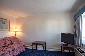 Fishermans Wharf Inn