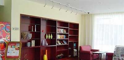 Hanting Express Qidong Jianghai Middle Road