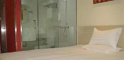 Hanting Express Qidong Jianghai Middle Road