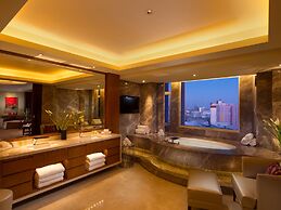 DoubleTree by Hilton Hotel Qinghai - Golmud