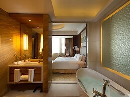 DoubleTree by Hilton Hotel Qinghai - Golmud