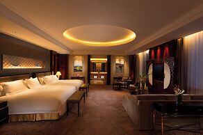 DoubleTree by Hilton Hotel Qinghai - Golmud