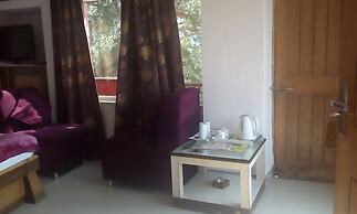 Hotel Ganesha Inn Ganga View