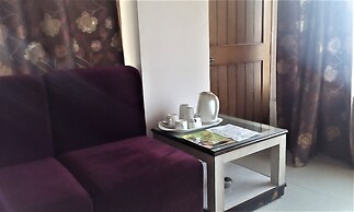 Hotel Ganesha Inn Ganga View