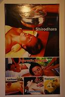 Hotel Ganesha Inn Ganga View