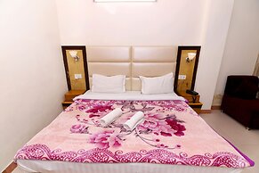 Hotel Ganesha Inn Ganga View