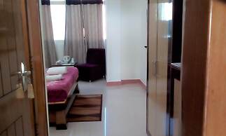 Hotel Ganesha Inn Ganga View