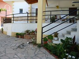 Kostas Apartments & Studios